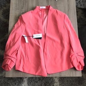NWT ARITZIA Babaton Power Short Blazer